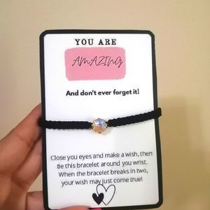 Bracelet macrame adjustable with card